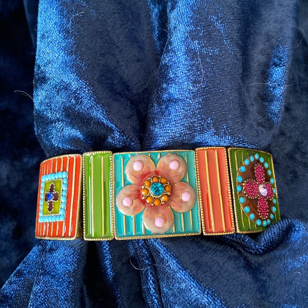 Enameled in Brass Stretch Floral Design Bracelet
